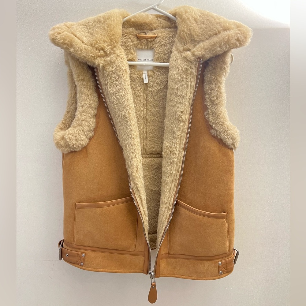 NWOT Alec Les Filles Vest